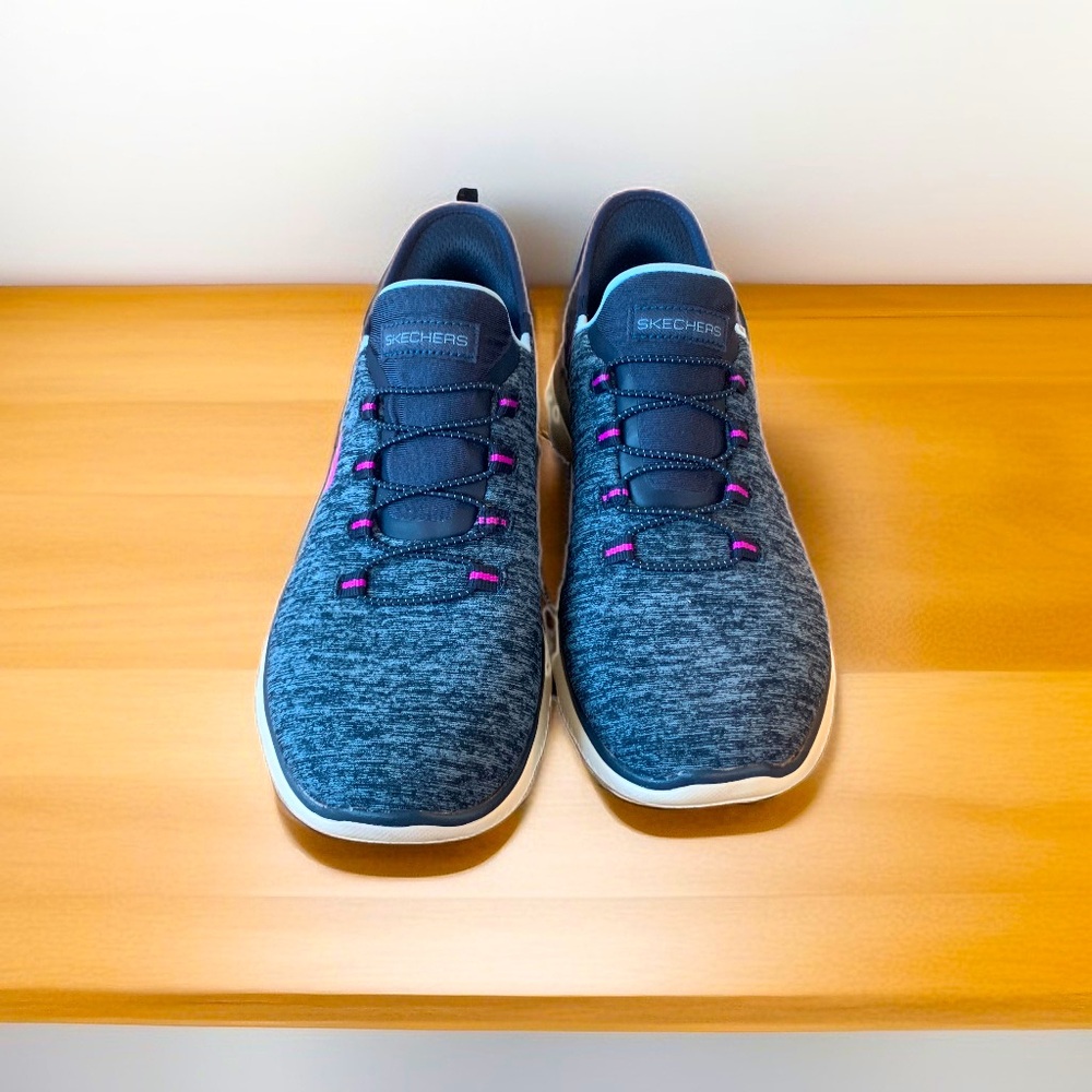 Women Skechers Slip-on Shoes